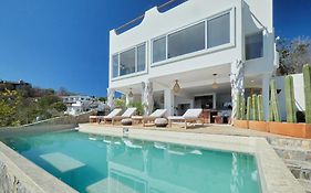 Casa Roni By Xeno - 5 Bedroom Luxury Villa With Ocean View